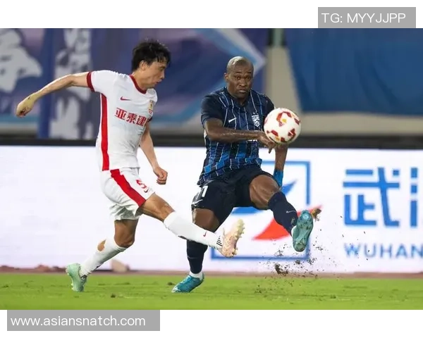 武汉足球队的耐力之谜揭晓：揭秘他们背后的训练与坚持