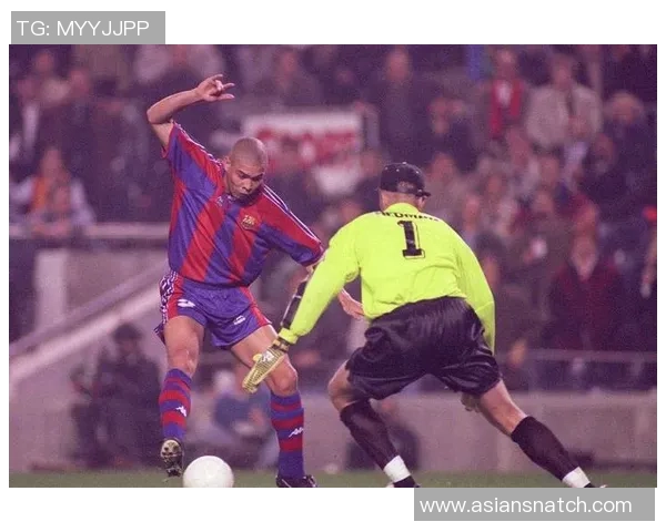 足球明星罗纳尔多键盘垫热销中助你提升游戏体验与办公舒适度 足球明星罗纳尔多键盘垫热销中助你提升游戏体验与办公舒适度